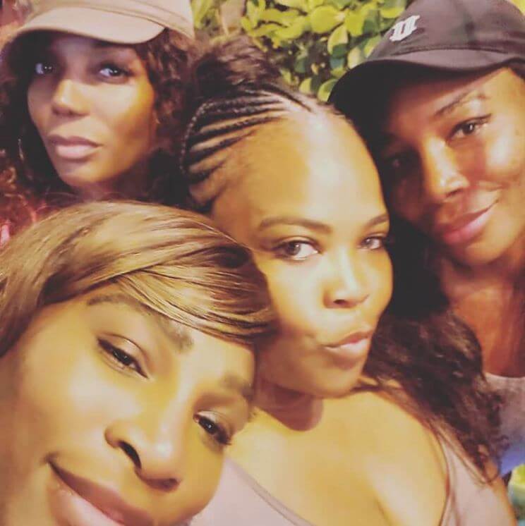 Lyndrea Price with her sisters, Serena Williams, Venus Williams, and Isha Price.